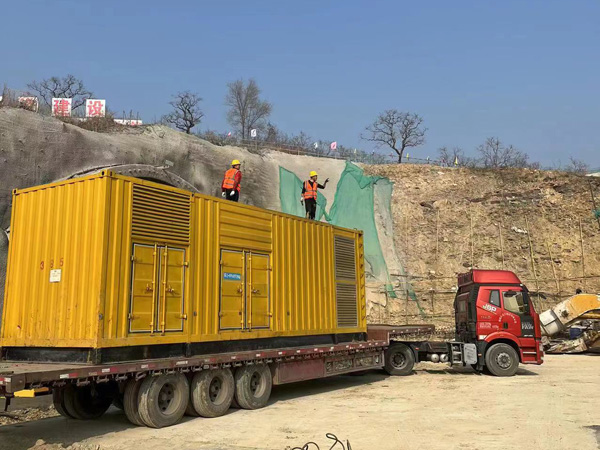 保德发电机租赁如何根据测试结果判断机油泵的工作状态是否正常？