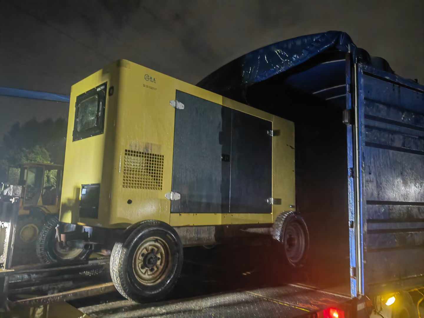 保德发电机出租空气中敷设电缆的载流量和环境湿度有关系吗？