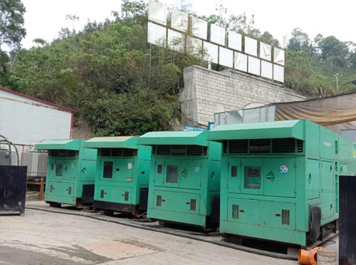 保德先进的应急发电机系统中智能监测和控制系统如何确保电压稳定？