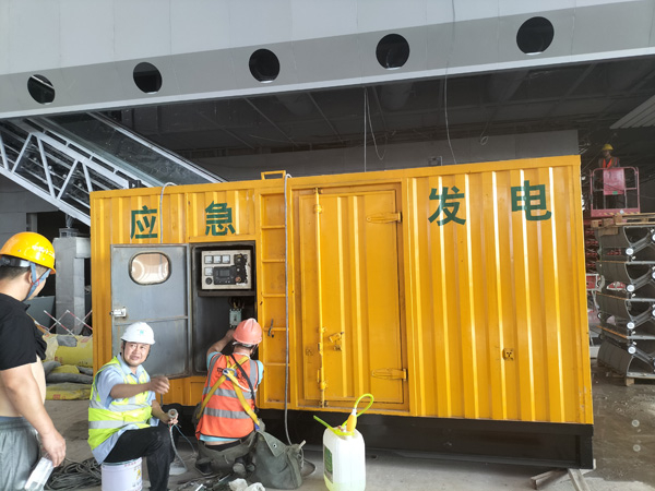 保德怎样判断空气滤清器是否需要更换？