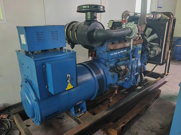 保德100kW柴油发电机组使用多级机油有哪些优缺点？