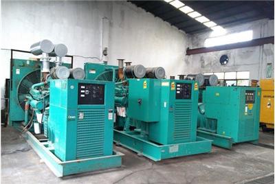 保德如何判断汽油发电机组电瓶的使用寿命？