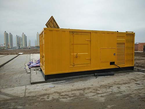 保德合同中关于乙方责任导致工期延误的赔偿标准应该如何制定？